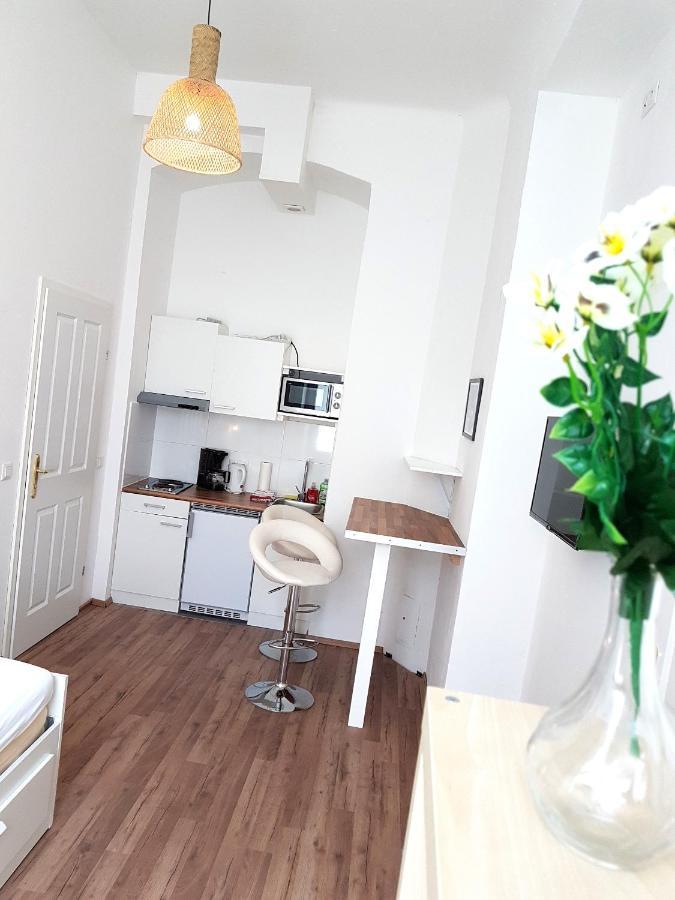 Sobieski Town Apartments Wina Bagian luar foto