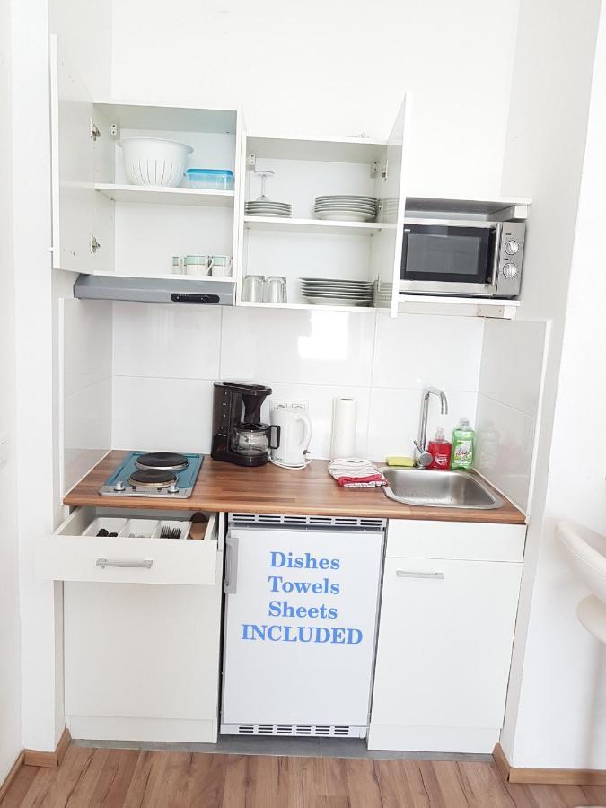 Sobieski Town Apartments Wina Ruang foto