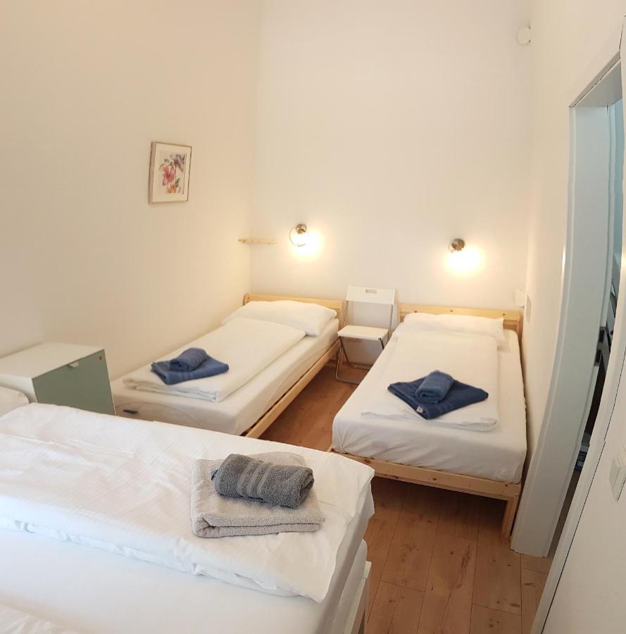 Sobieski Town Apartments Wina Bagian luar foto