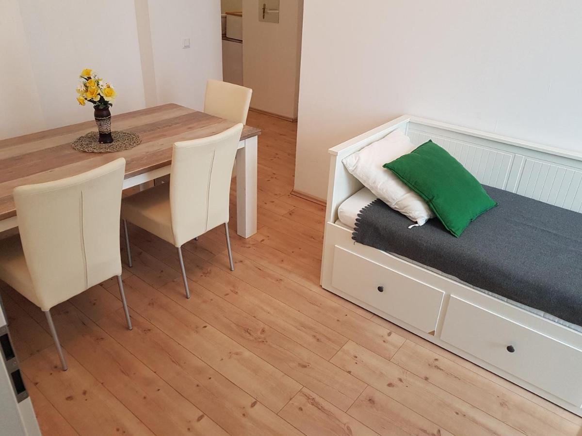 Sobieski Town Apartments Wina Bagian luar foto