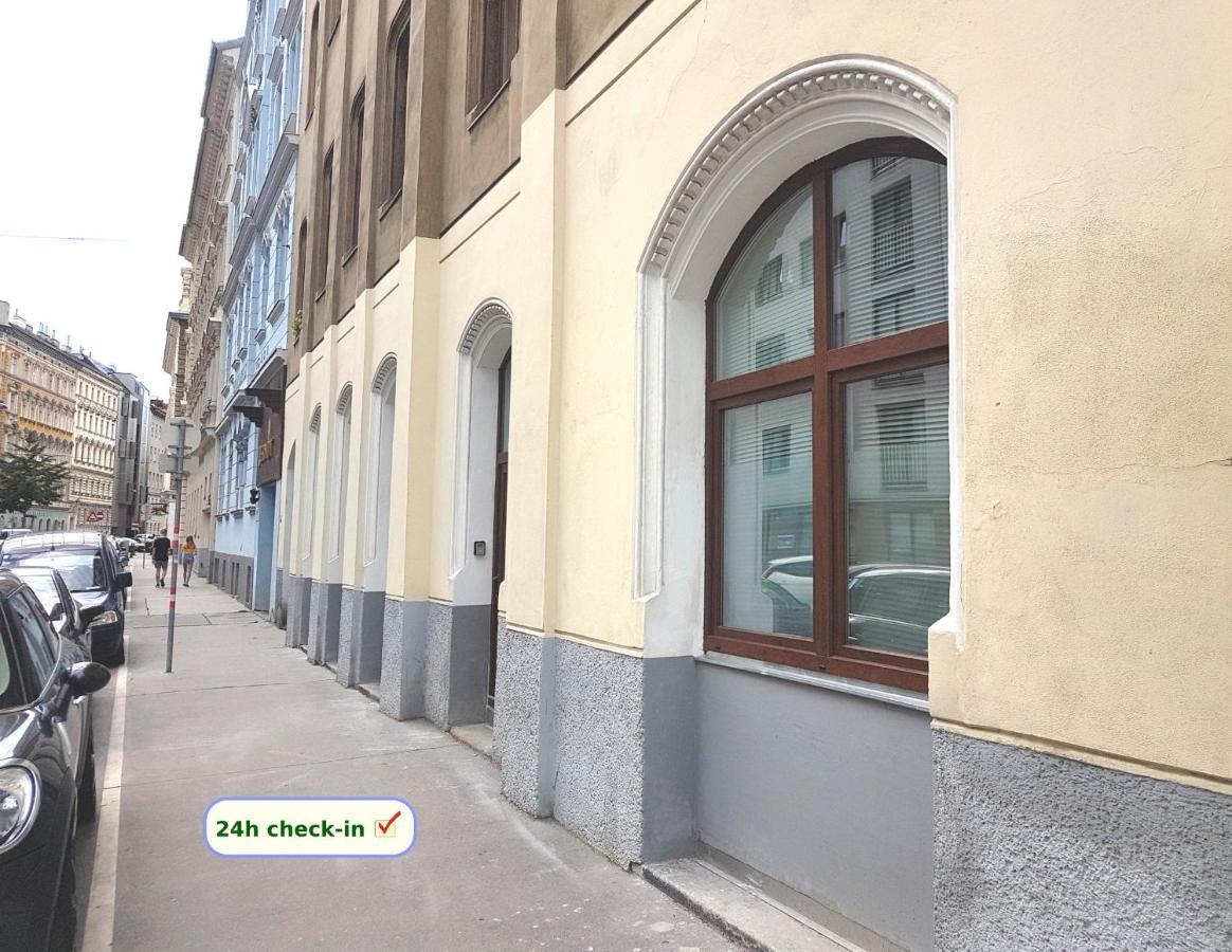 Sobieski Town Apartments Wina Bagian luar foto