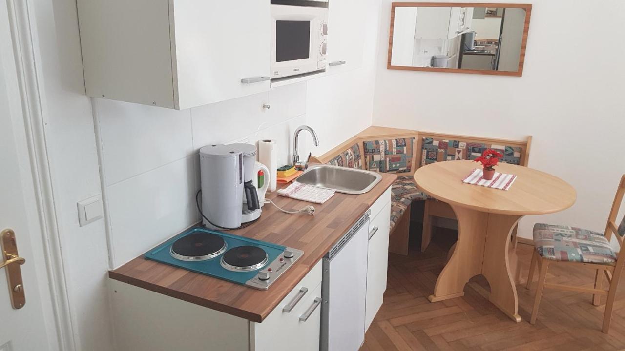 Sobieski Town Apartments Wina Bagian luar foto